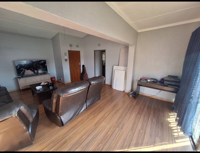 3 BEDROOM HOUSE FOR SALE IN VANDERBIJLPARK SE 1